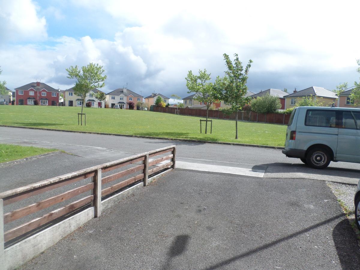 Apple Guest House Loughrea Buitenkant foto